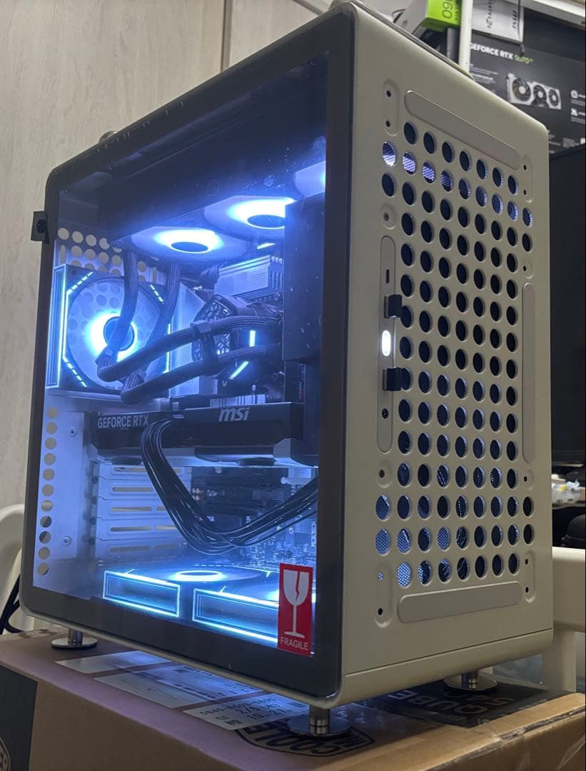 265KF、RTX5070ti搭載、自作デスクトップPC