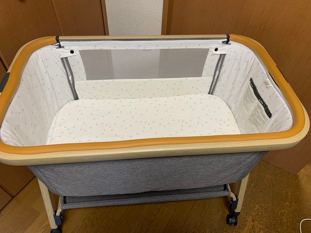 ベビーベッド　HZDMJ 送料込み　折りたたみベビーベッド