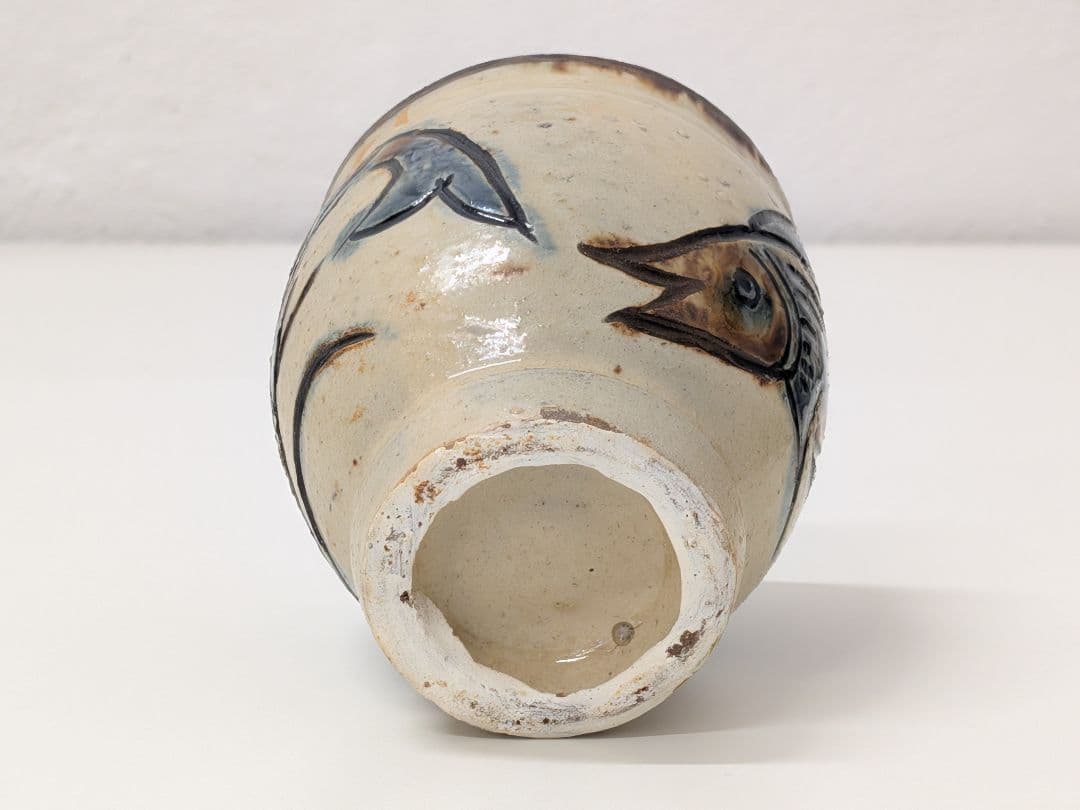 【未使用品】人間国宝 金城次郎 湯呑み 魚紋 海老紋 陶器 木箱付き