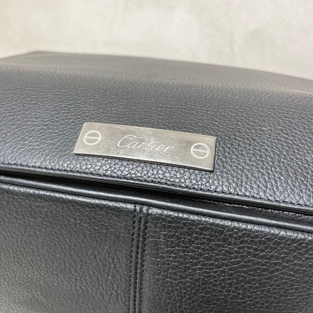 Cartier カルティエ パシャ ショルダーバッグ レザー ブラック メンズ
