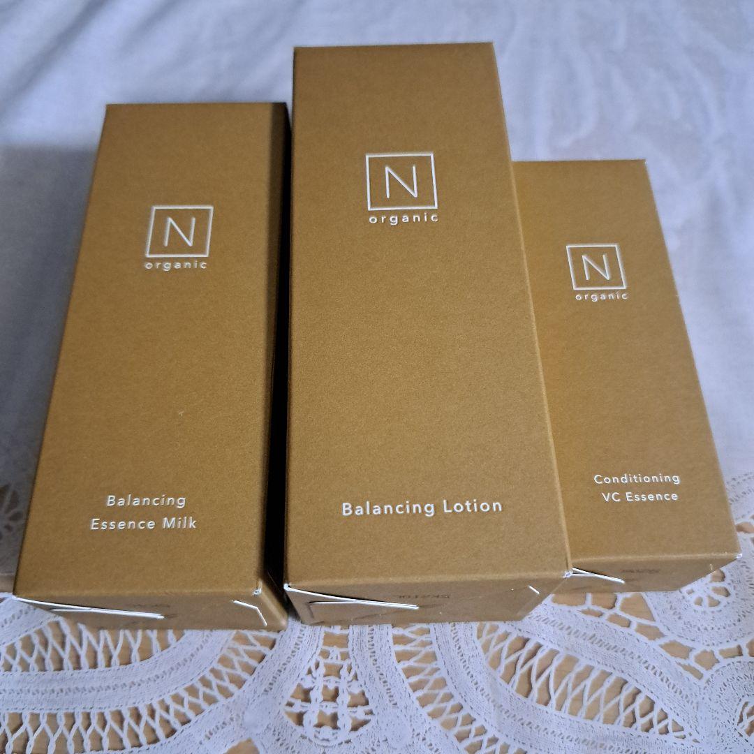 Nオーガニック バランシングローション、エッセンスミルク、VCエッセンス