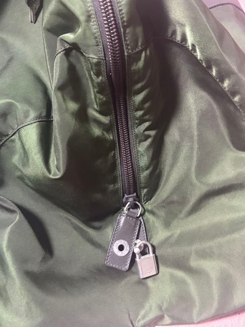 プラダ　トラベル・バッグ