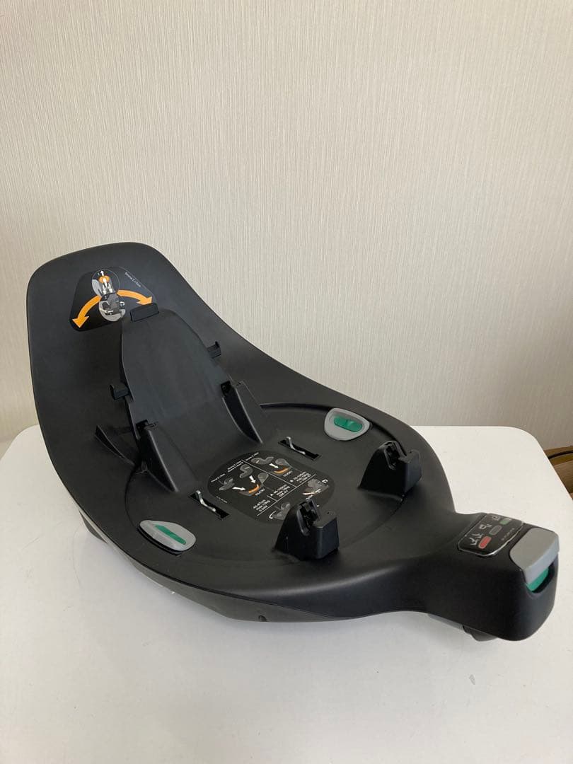 サイベックス cybex base z