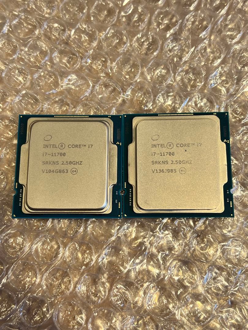 Intel Core i7-11700 CPU 2.5GHz 2個