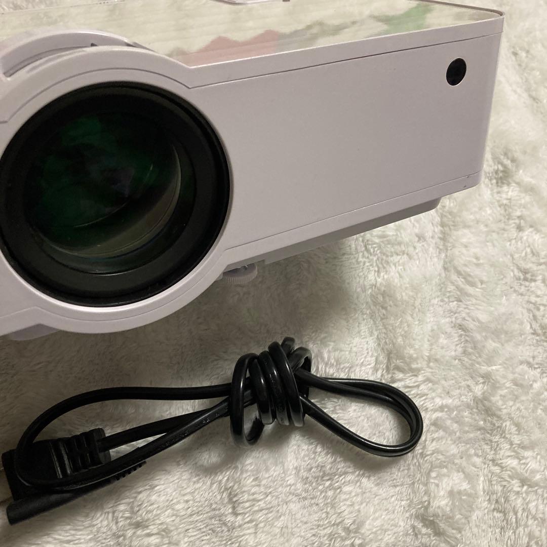 ホワイト プロジェクター 本体 電源ケーブル付き
