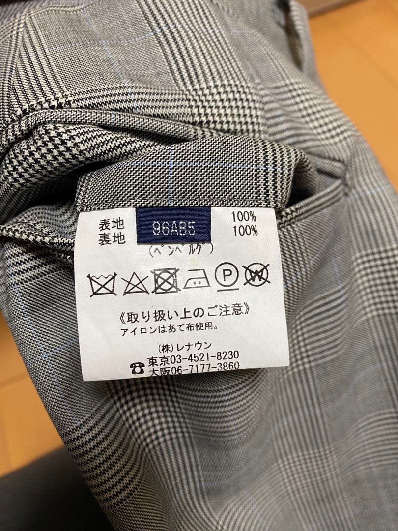 Aquascutum グレー チェック柄 スーツ　AB5