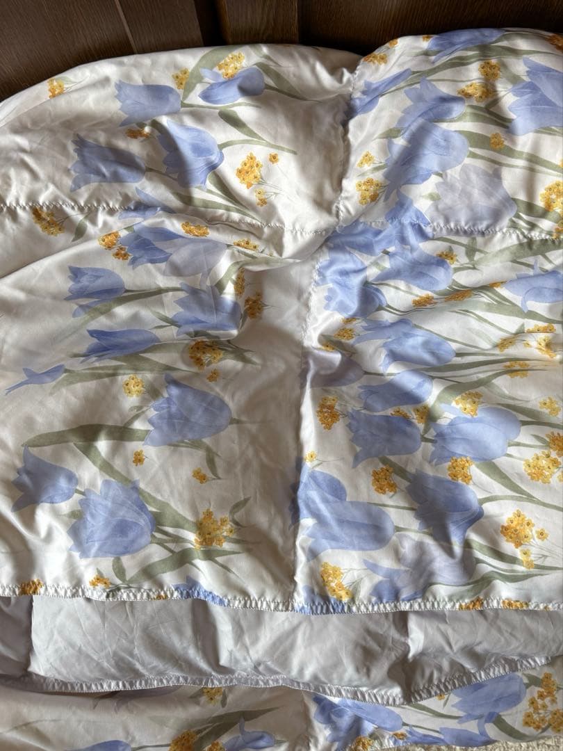 ニナリッチ　羽毛布団