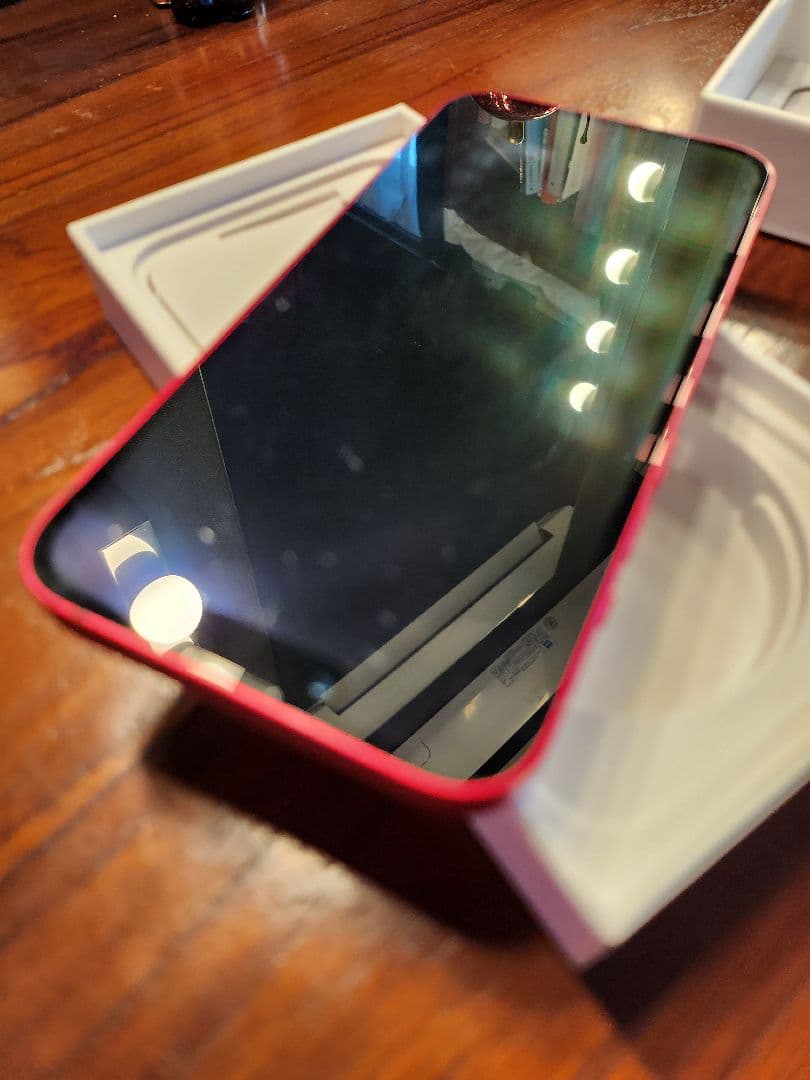 iPhone 13 (PRODUCT(RED)) 本体 充電容量78%