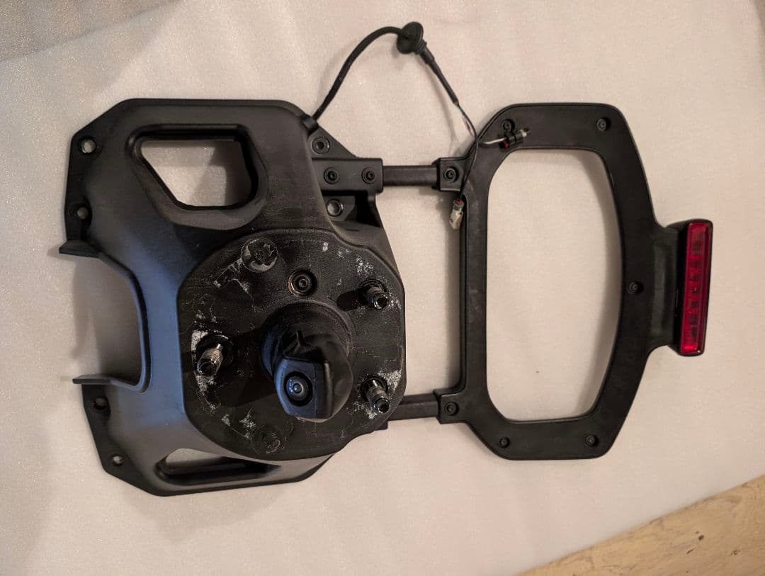 JEEP　ラングラー　背面タイヤ　ブラケット