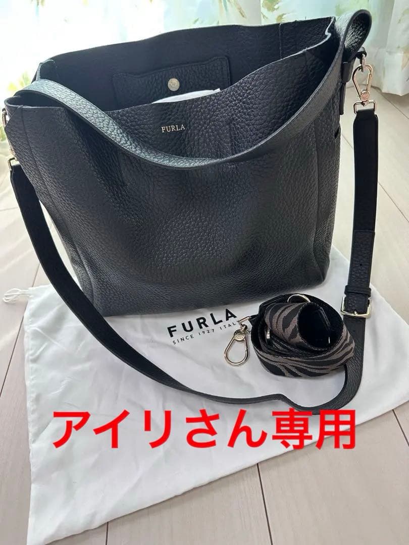 ア*リ様 【FURLA 】2WAYショルダーバッグ ＜替ベルト付き＞