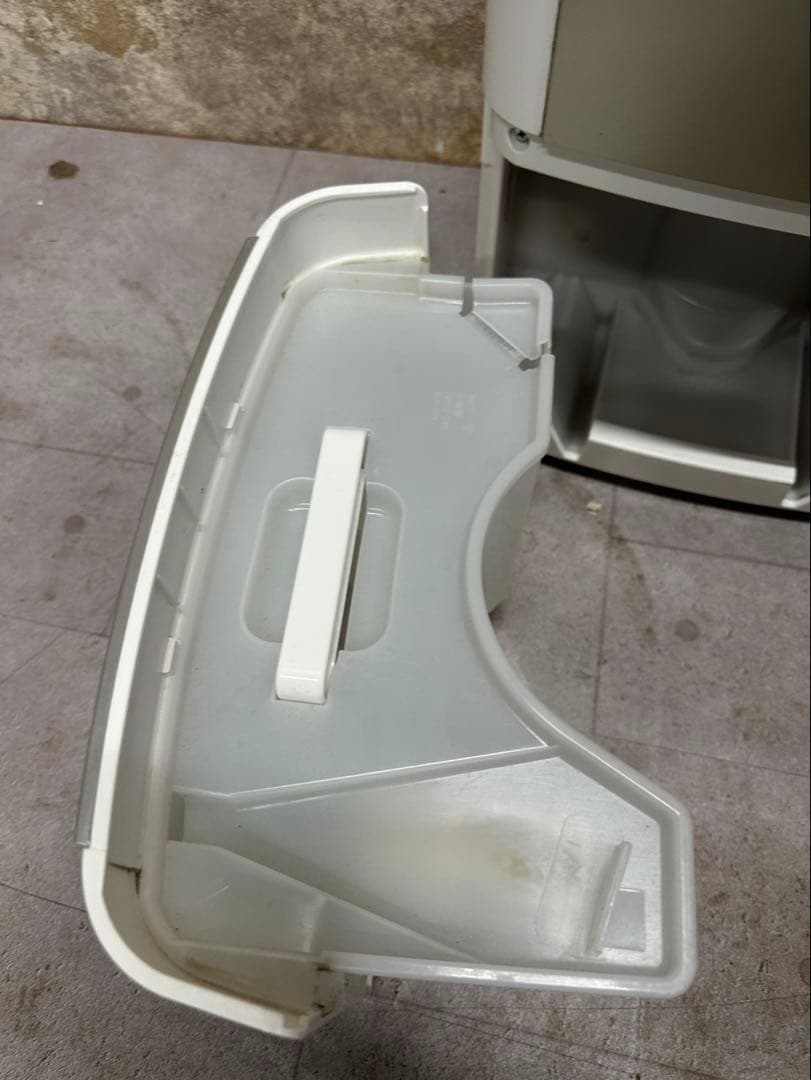 アイリスオーヤマ 空気清浄機能付き除湿機 KIJCP-M120-N