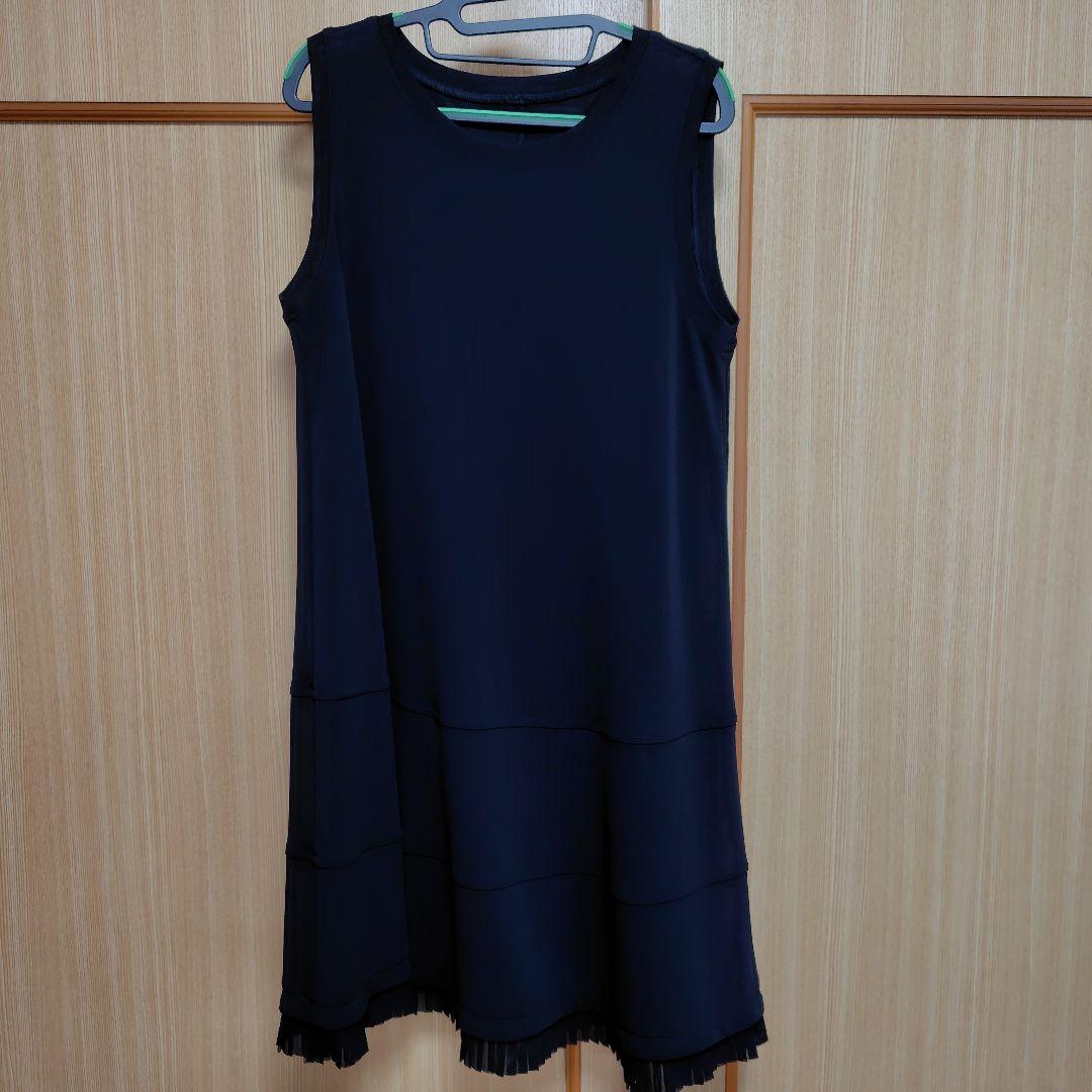 トクコプルミエヴォルの黒チュニックワンピース