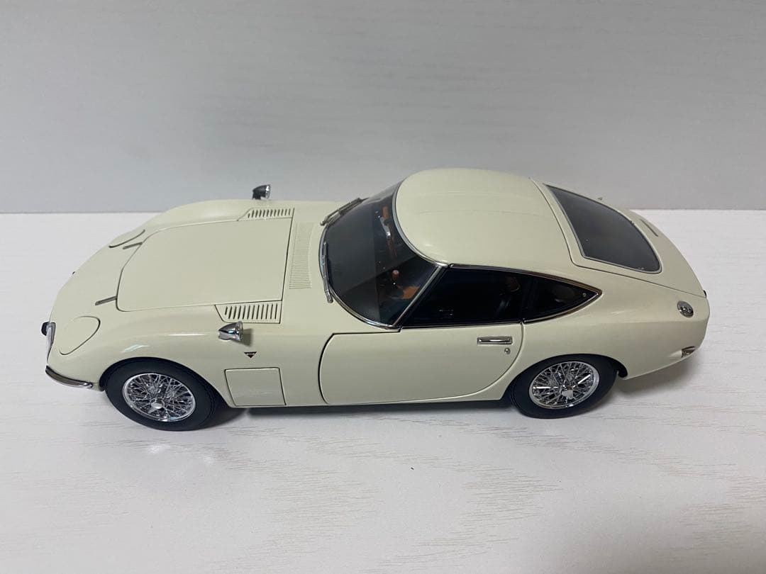 1/18 オートアート TOYOTA 2000GT ワイヤースポークホイール