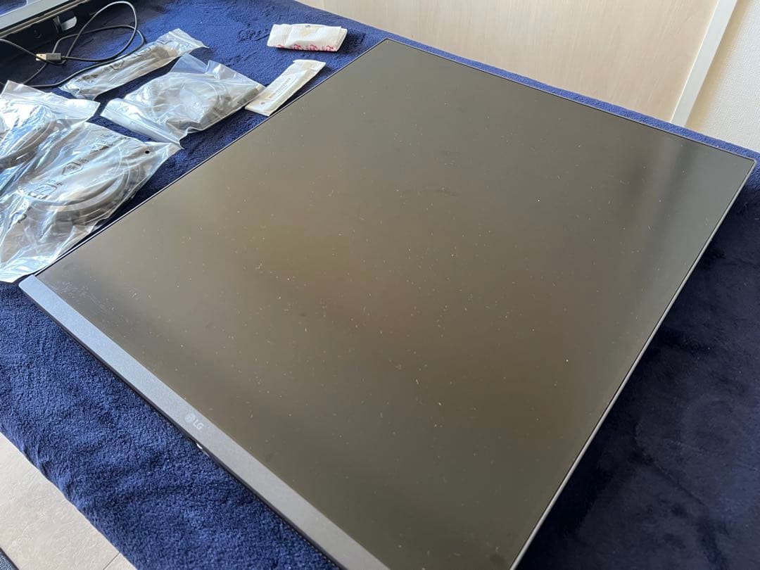 ディスプレイ・モニター本体 Dual display 28MQ780 LG