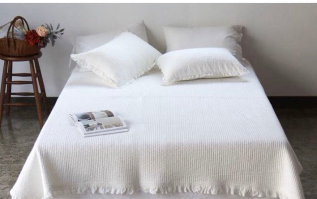 イブル 限定 ホワイト フリル ☆マルチがバー・大 マット 200×230cm