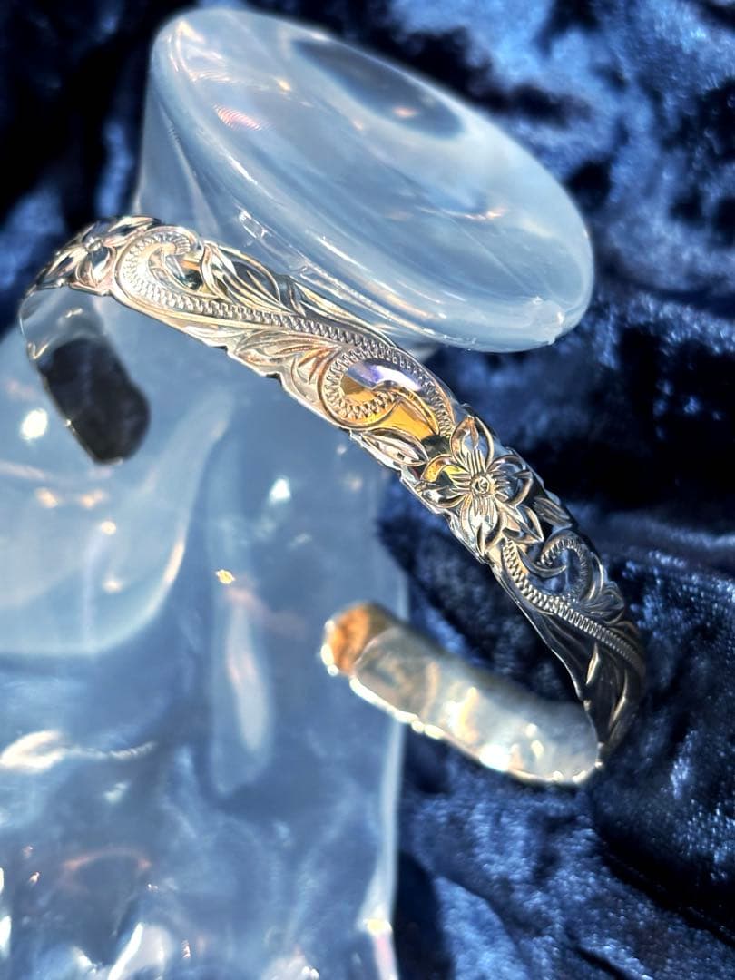 [手彫り]ハワイアンバングル(ハイビスカス/S/シルバー) starring