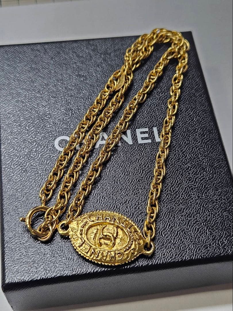 CHANEL　シャネル　刻印プレート有ココマーク　ロゴネックレスチェーンゴールド