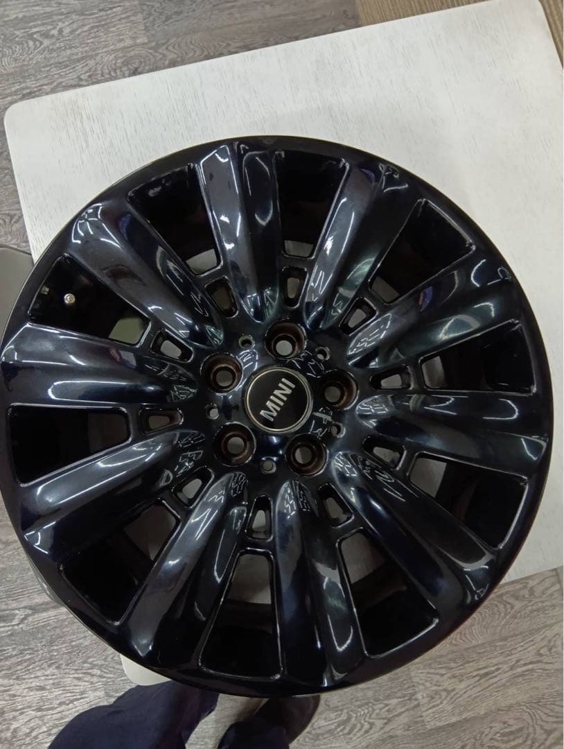 MINI F60 クロスオーバー　純正品　★ブラック★ 18インチ　4本