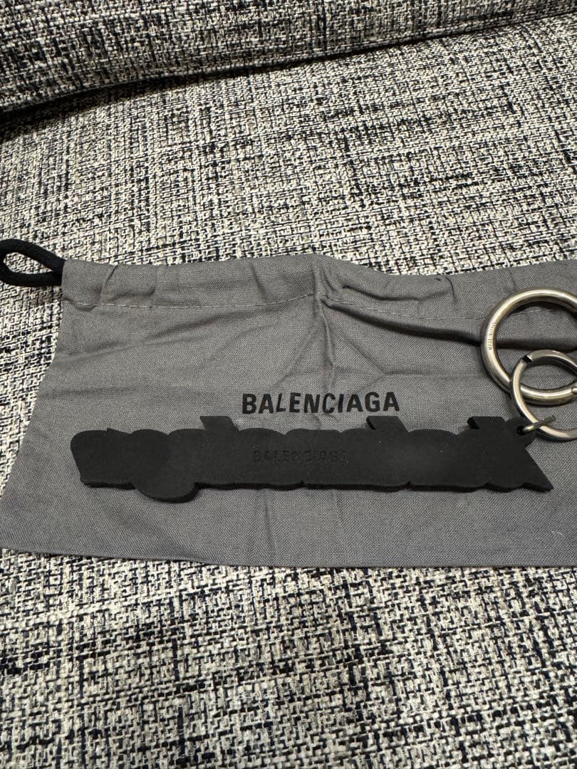 【BALENCIAGA】ロゴキーホルダー