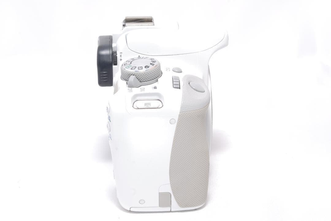 ⭐️超望遠レンズ付き⭐️Canon Kiss X7 キャノン　デジタル一眼レフ