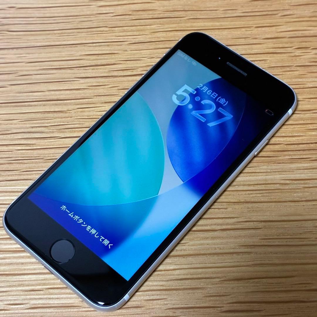 Ya17700 iPhone SE 第3世代　SIMフリー　美品