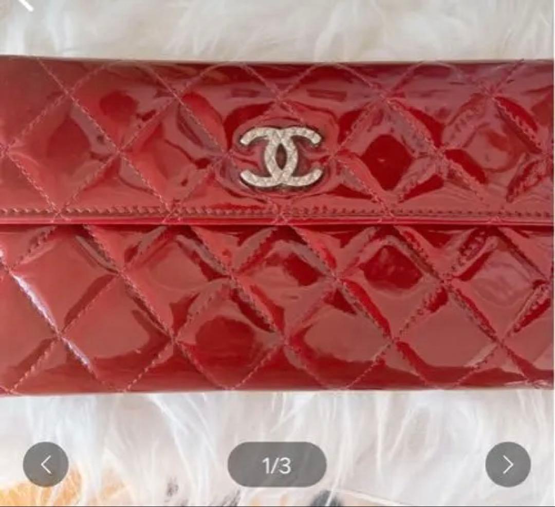 CHANEL 長財布 赤