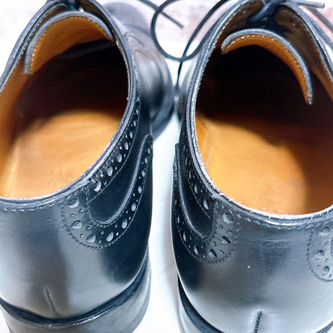 【ジャランスリウァヤ】ドレスシューズ 革靴 黒 内羽根 フォーマル メダリオン