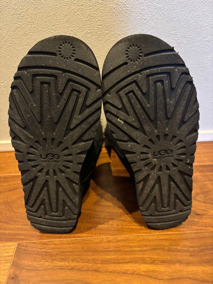【美品】UGG W BAILEY BUTTON 24cm