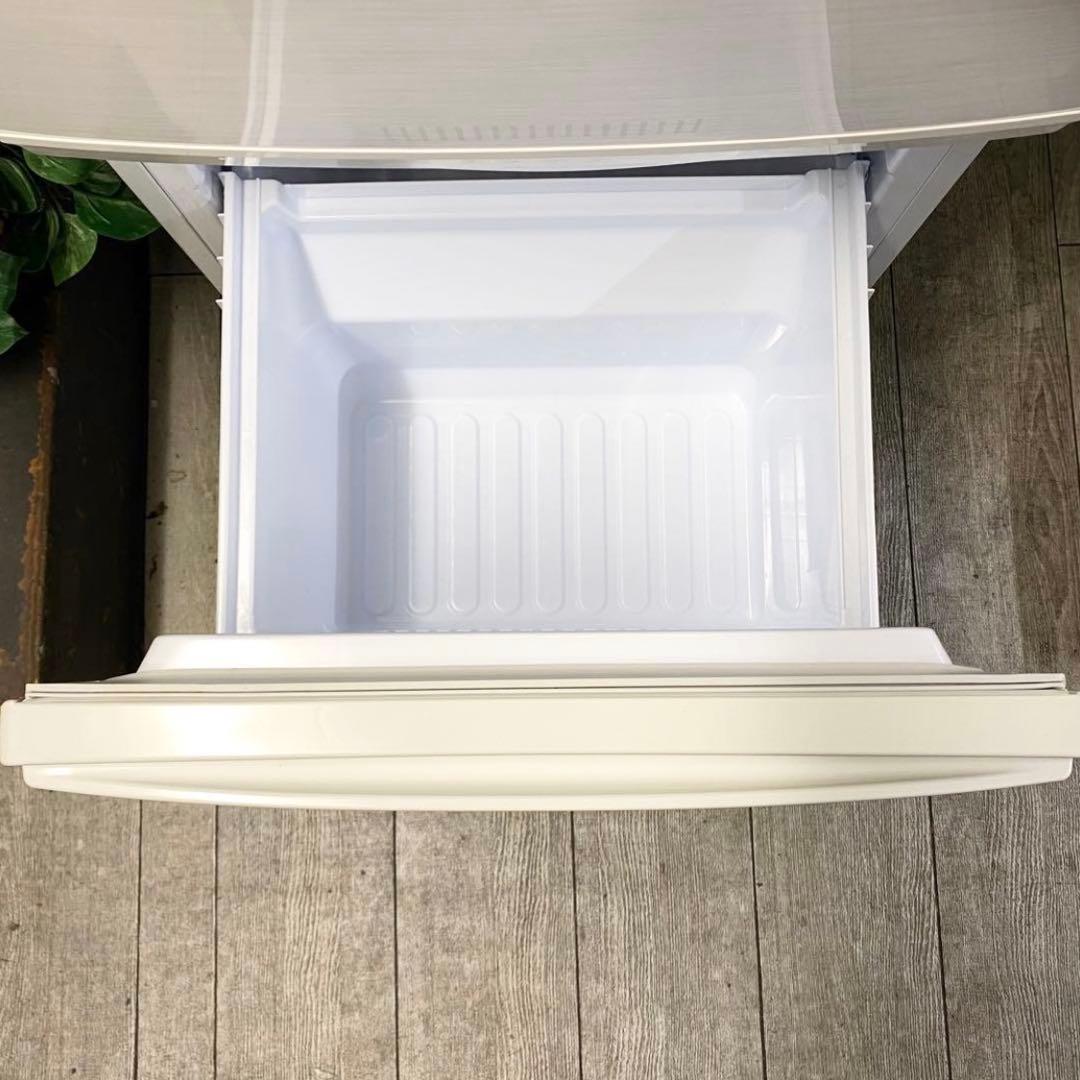 どっちも付け替えドアだから設置場所に悩まない！一人暮らしに！冷凍冷蔵庫137L