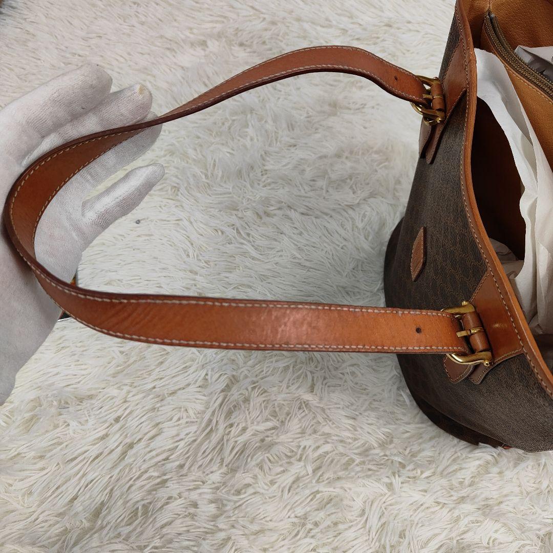 本日限定価格　セリーヌ　トートバッグ　マカダム　トリオンフ　型押し　バケツ型