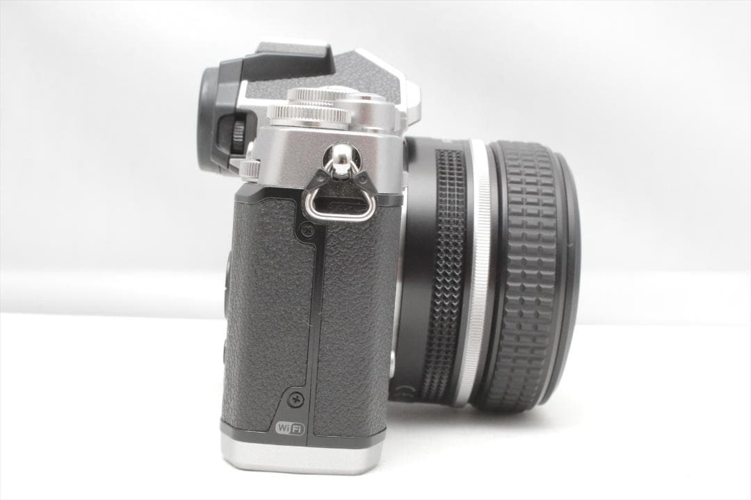 スマホ転送！Nikon Z fc　シャッター2471回　ニコン　ミラーレスカメラ