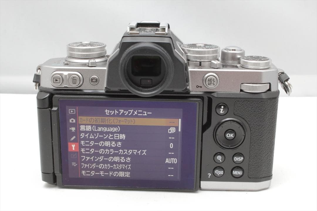スマホ転送！Nikon Z fc　シャッター2471回　ニコン　ミラーレスカメラ
