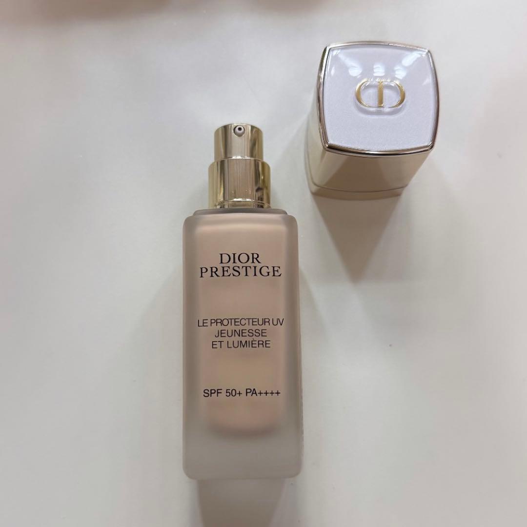 Dior プレステージ ホワイト ル プロテクター UV ルミエール bb