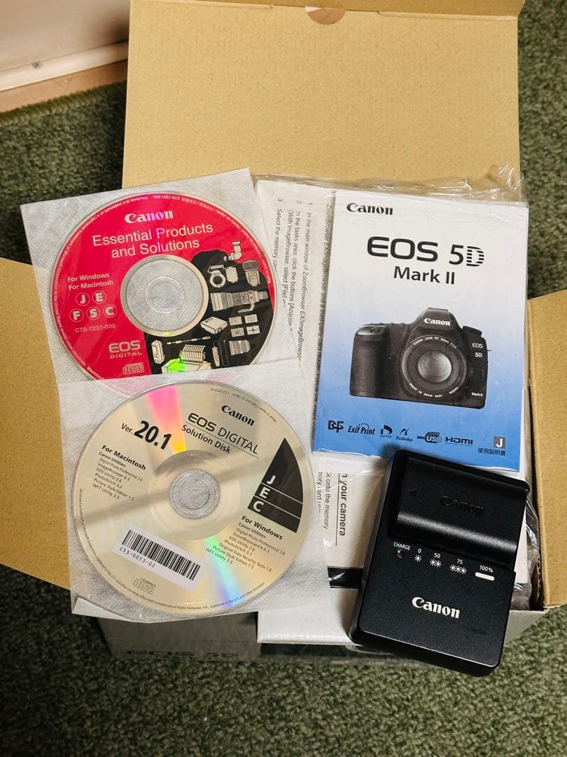 Canon EOS 5D Mark II【シャッター回数11,006回】