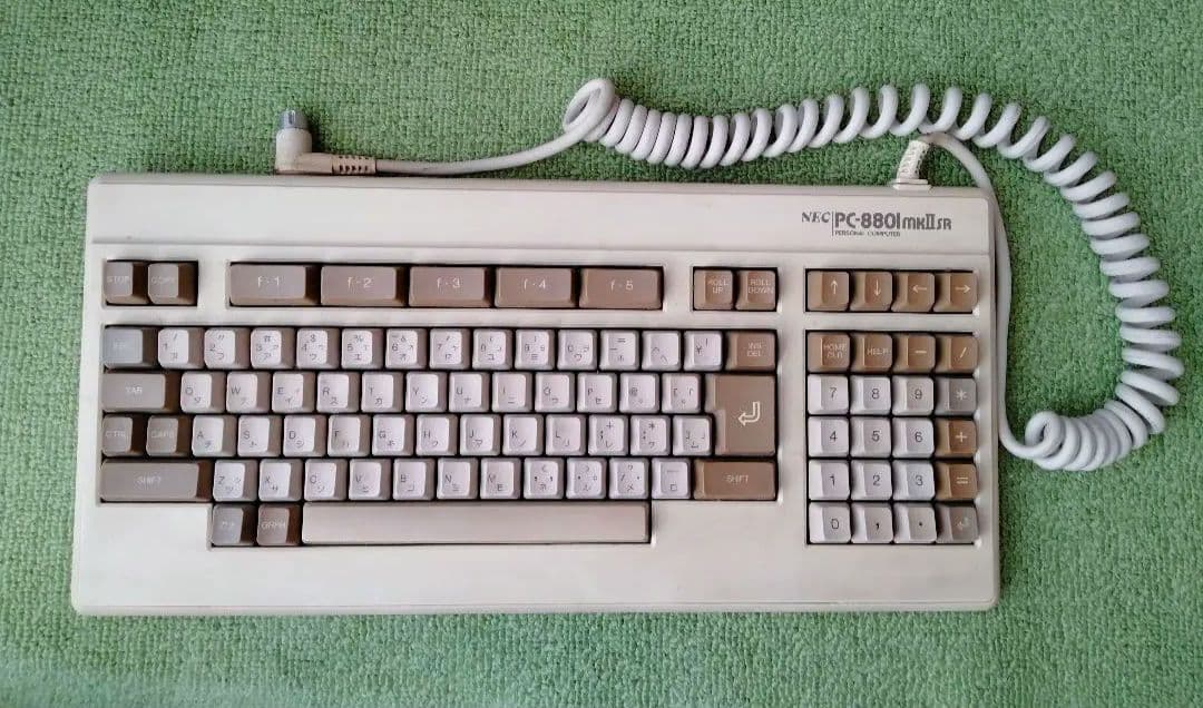 NEC PC-8801mkⅡSR デスクトップ コンピュータ 本体（ジャンク品）