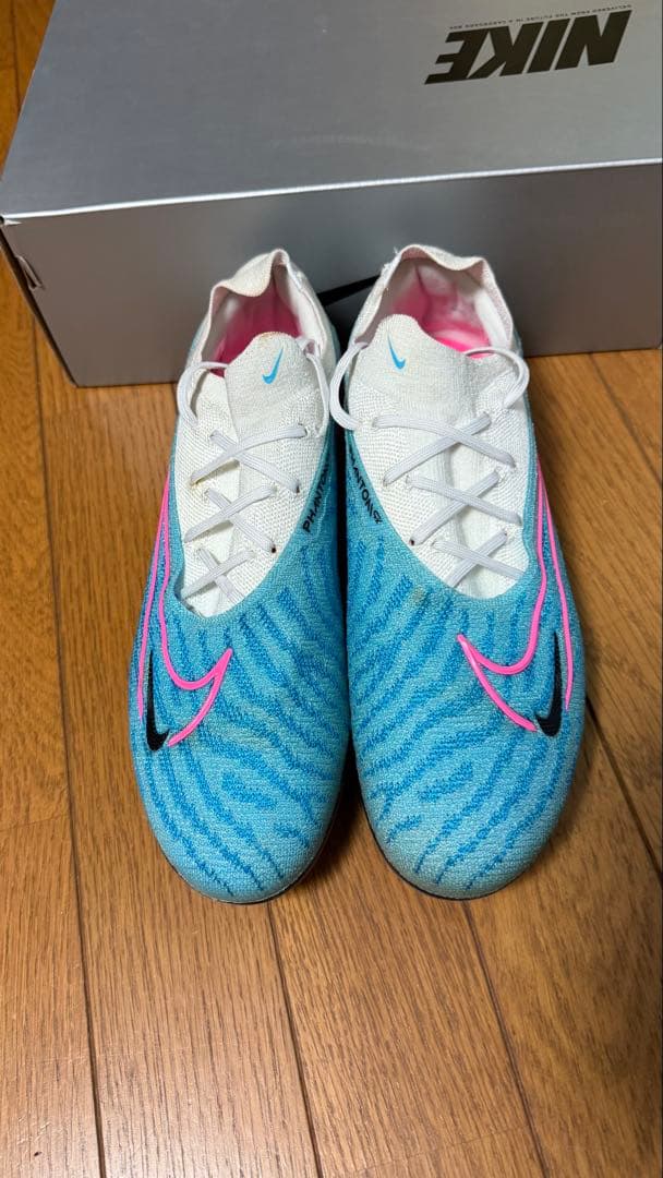 サッカースパイク ファントムgx