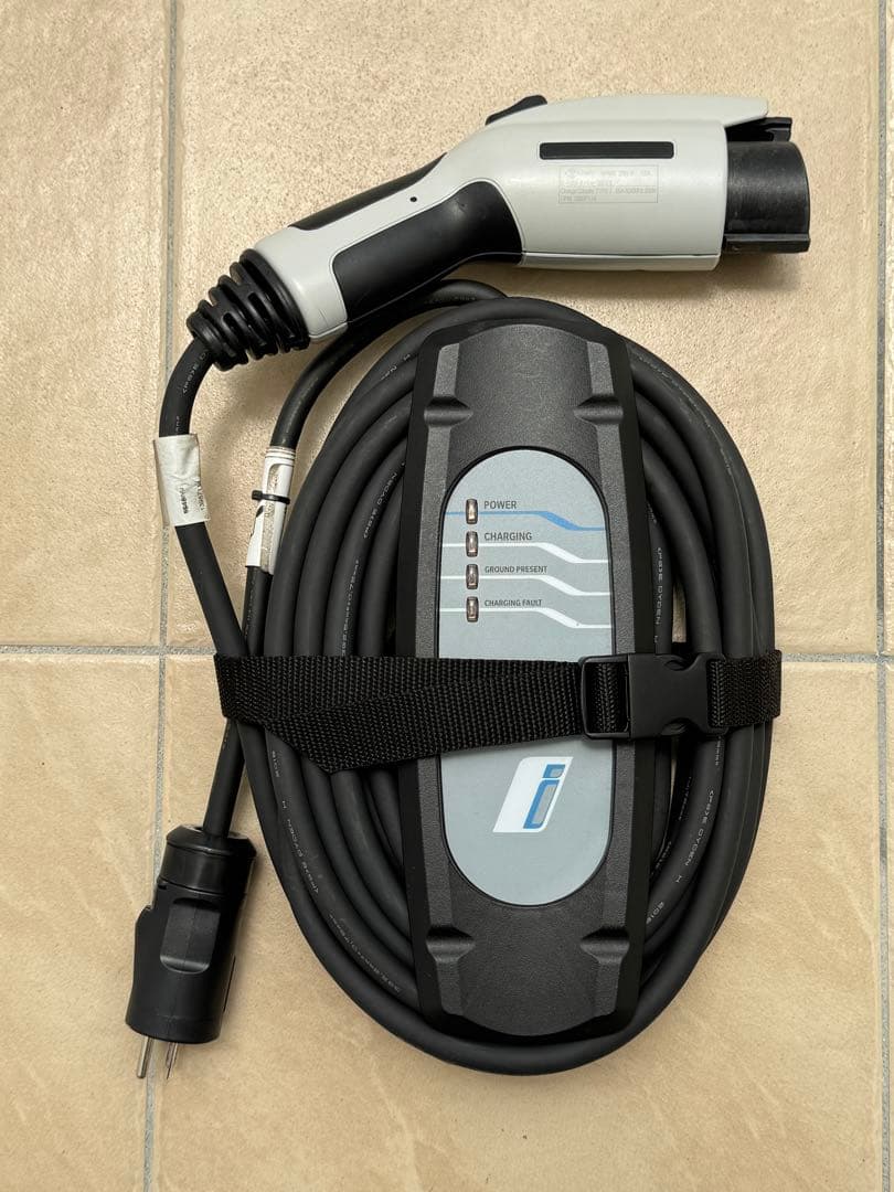  純正　充電ケーブル　#2