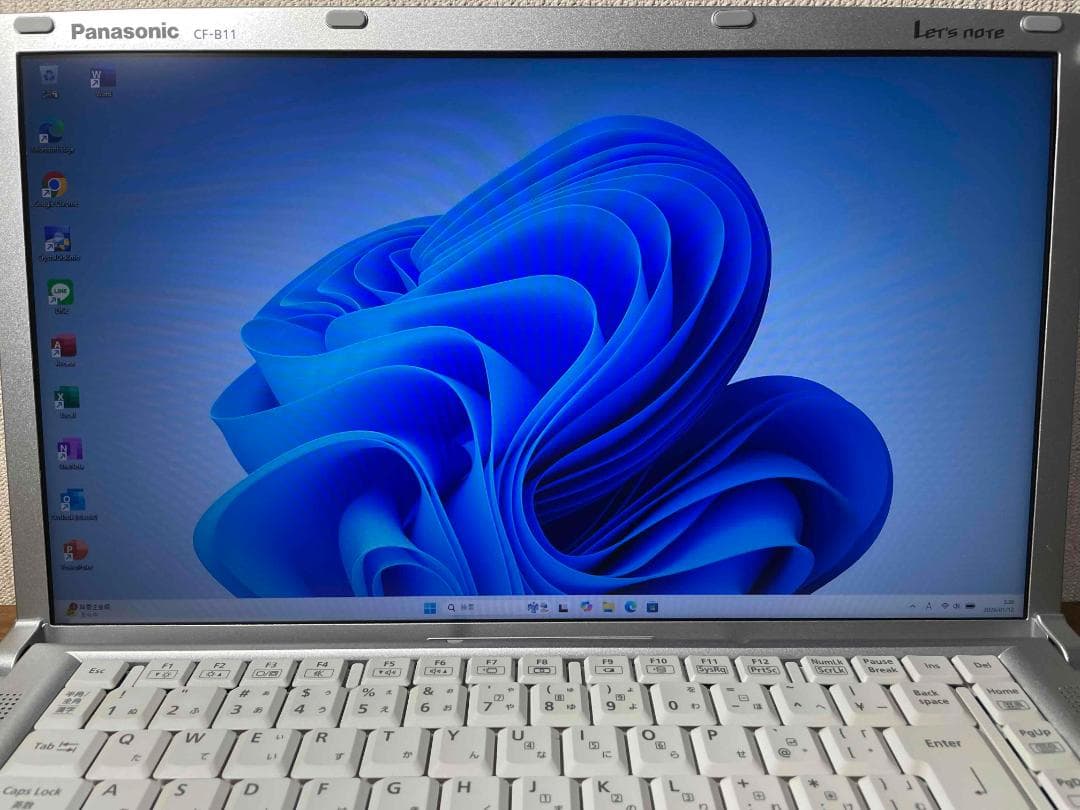 Win11 Office搭載 CF-B11 メモリ8GB 新品SSD256GB