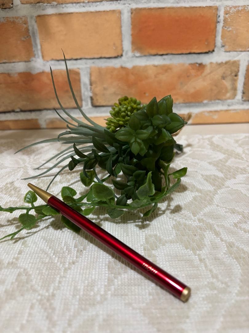 インウイ　アイブロウ