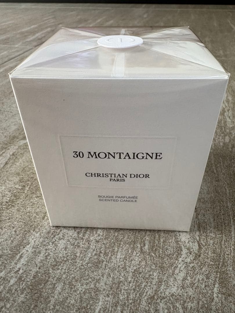 Christian Dior 30 Montaigne 香り付きキャンドル