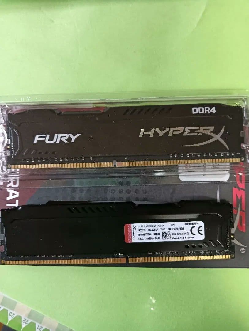 キングストンHyperX FURY DDR4 16GB メモリー3733mhz