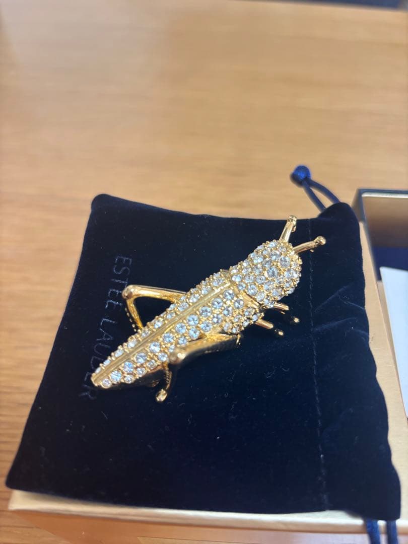 さ*う様 ESTEE LAUDER 昆虫モチーフブローチ