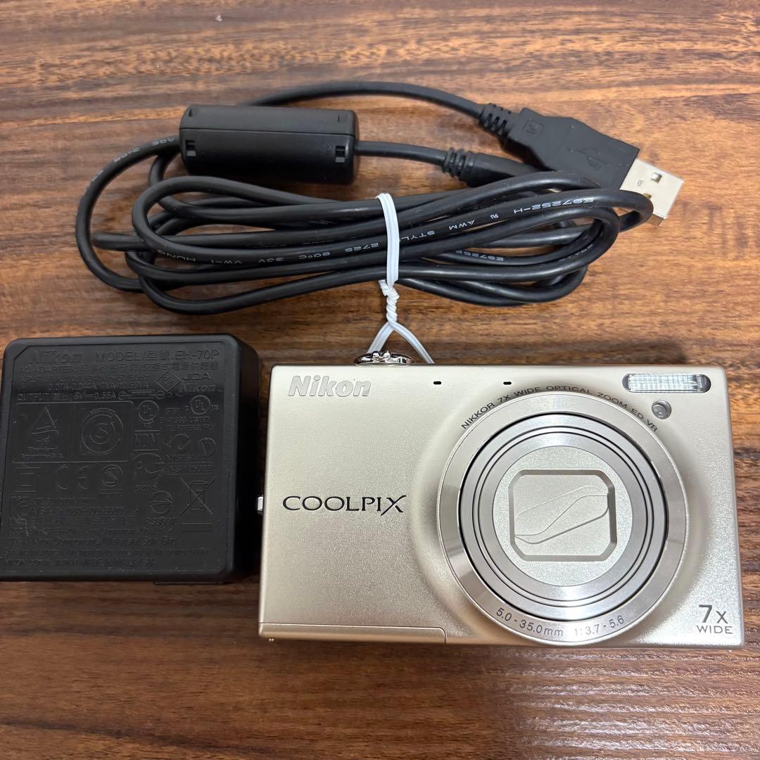 【動作品】Nikon COOLPIX S6100 コンデジ CCD