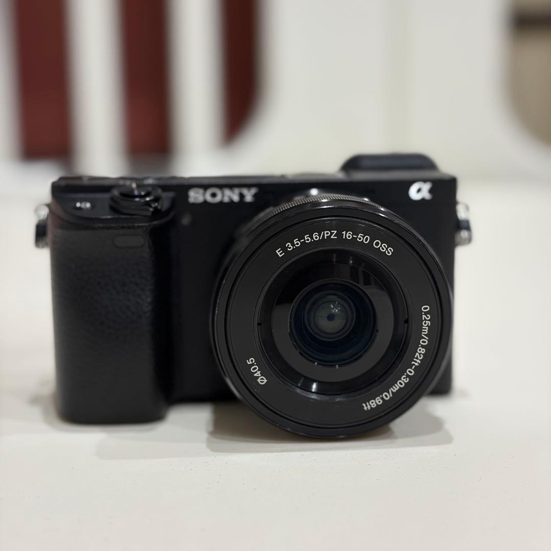 SONY α6400 Wズームレンズキット