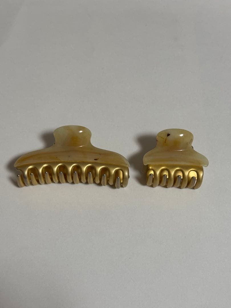 acca ヘアクリップ 2個