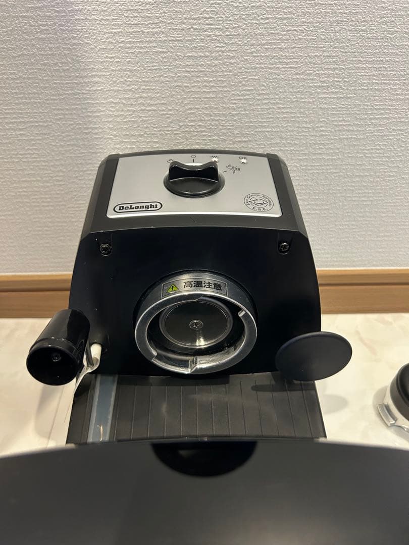 DeLonghi　デロンギ　エスプレッソ・カプチーノメーカー　　EC152J