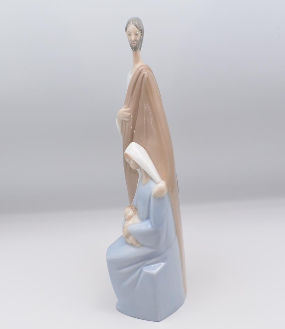 聖家族と降誕　＃4585　★リヤドロ　スペイン　ポーセリン　箱付き　ご成約済み