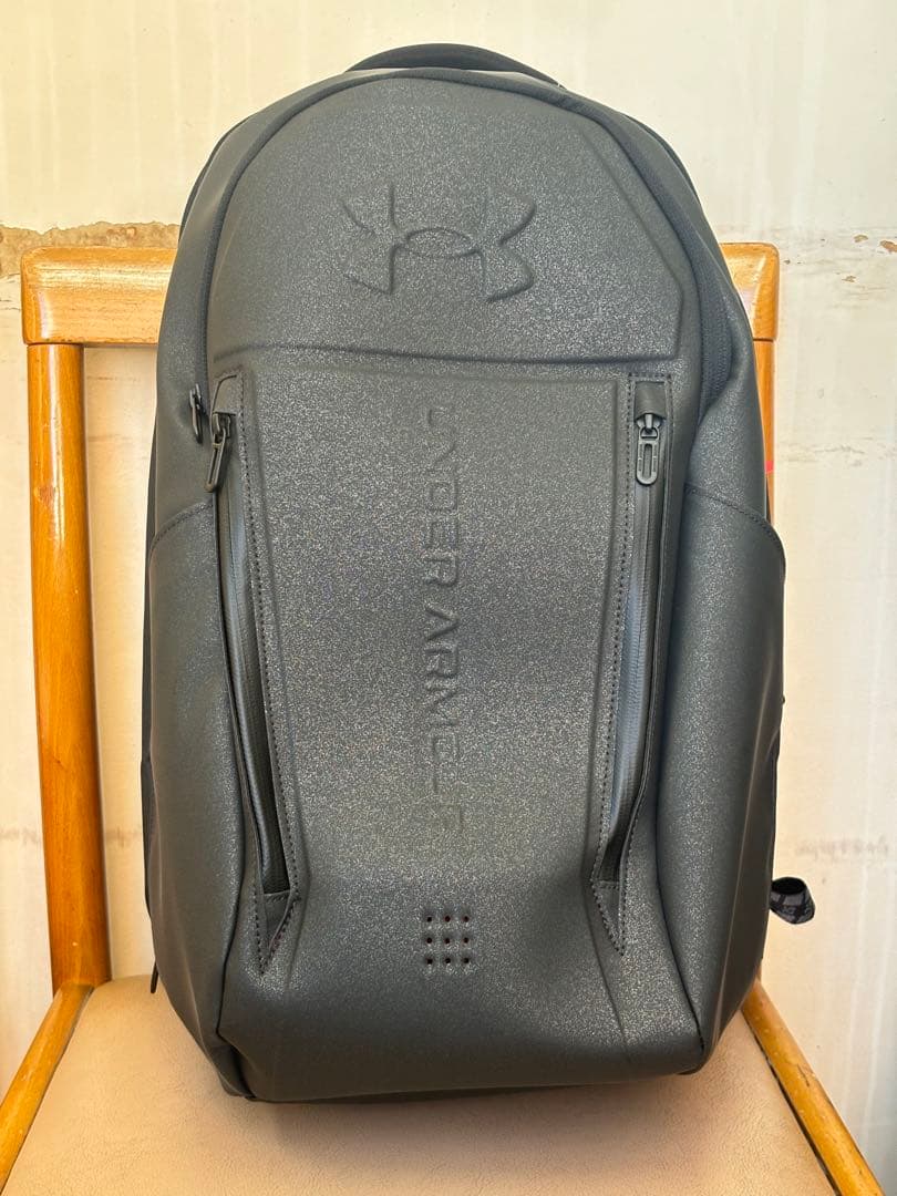 【t&r】アンダーアーマー UAノーウェイ バックパック 28-35L 黒