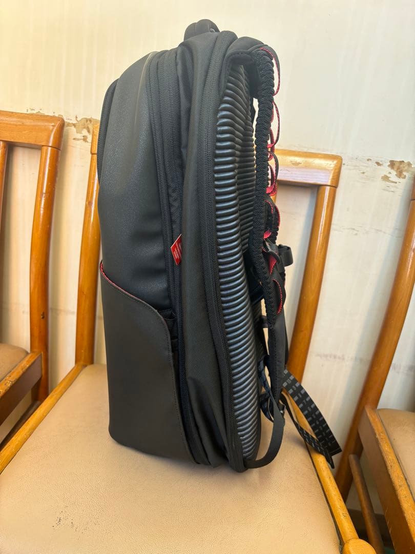 【t&r】アンダーアーマー UAノーウェイ バックパック 28-35L 黒