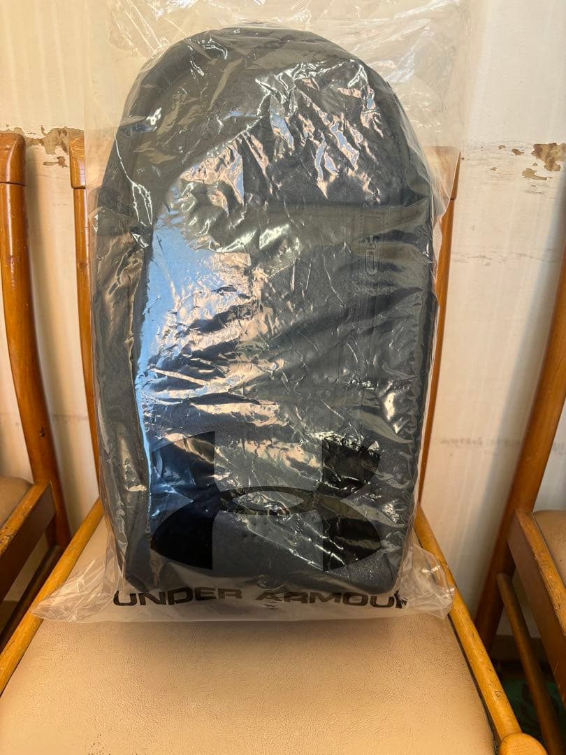 【t&r】アンダーアーマー UAノーウェイ バックパック 28-35L 黒